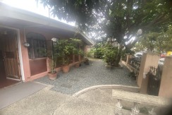 Corner lot w/ old house for sale in Pilar Vill., Las Pinas City